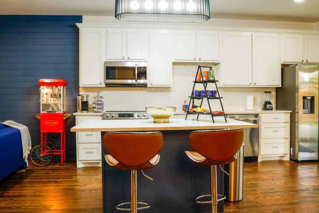 Dallas 4Br Large Yard W Hot Tub , Fire Pit And Basketball Hoop Luaran gambar