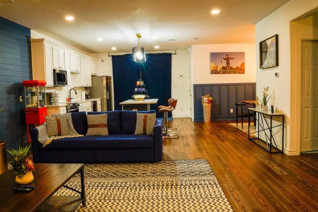Dallas 4Br Large Yard W Hot Tub , Fire Pit And Basketball Hoop Luaran gambar